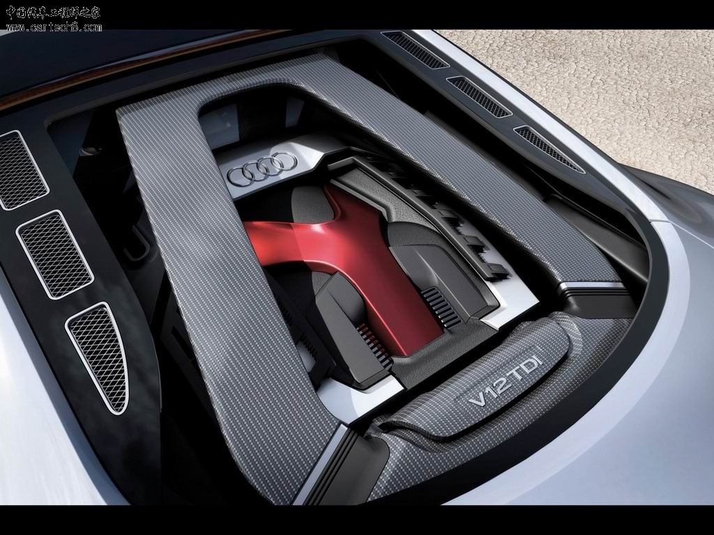 2008-Audi-R8-V12-TDI-Engine-Angle.jpg