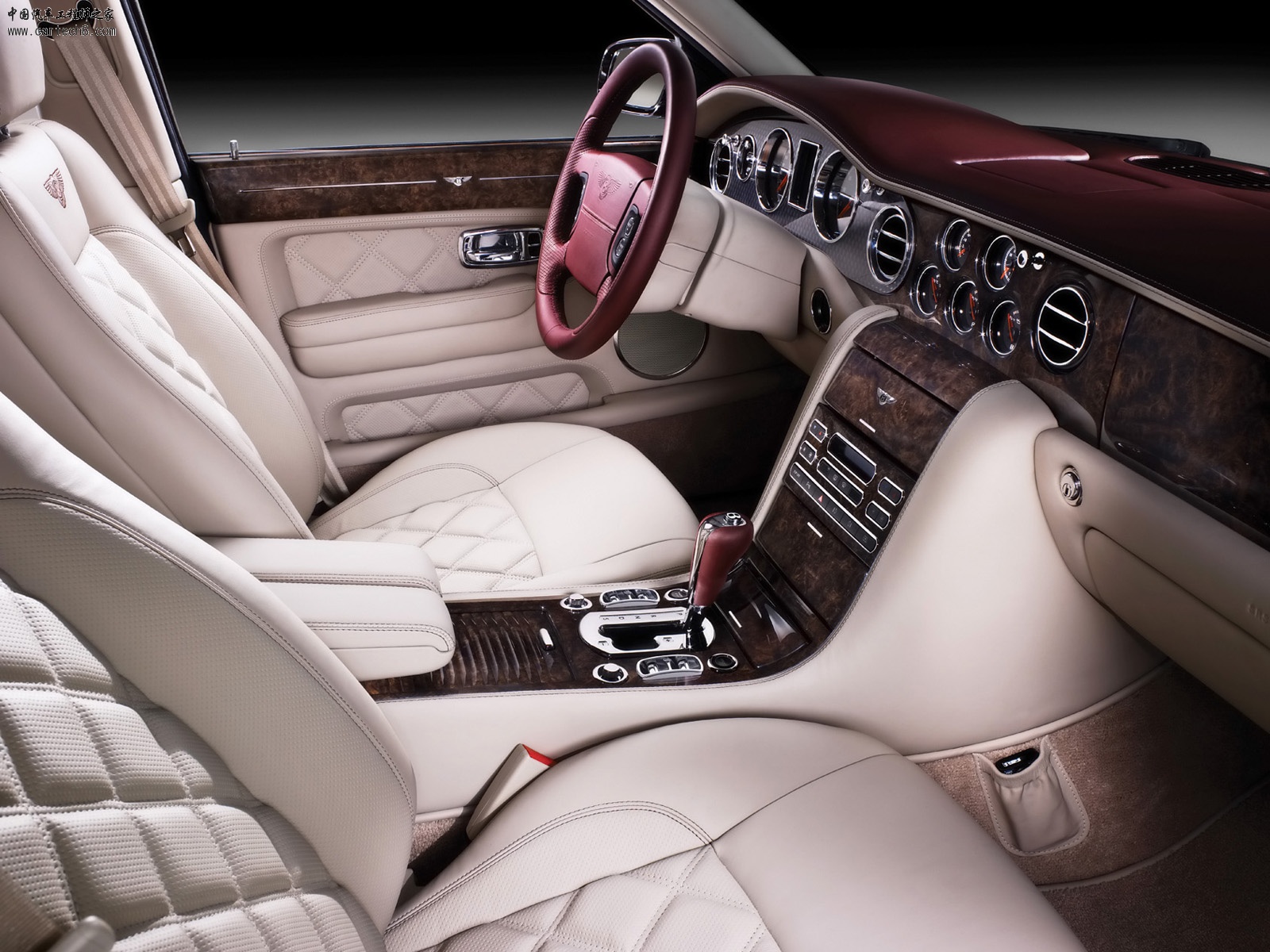 2009-Bentley-Arnage-Final-Series-Interior-1600x1200.jpg