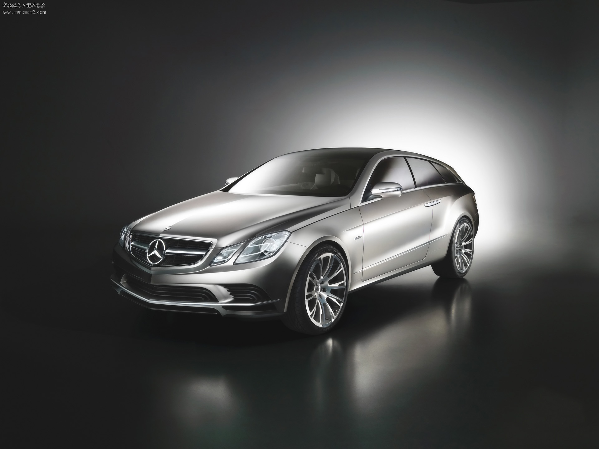 2008-Mercedes-Benz-ConceptFASCINATION-Front-And-Side-1920x1440.jpg